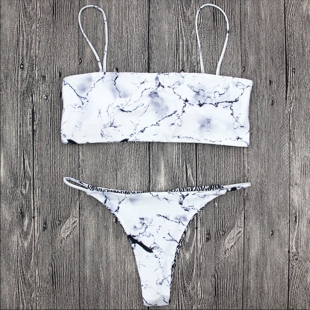 New Marbled Cheeky Bikini Set Small - Picture 1 of 3